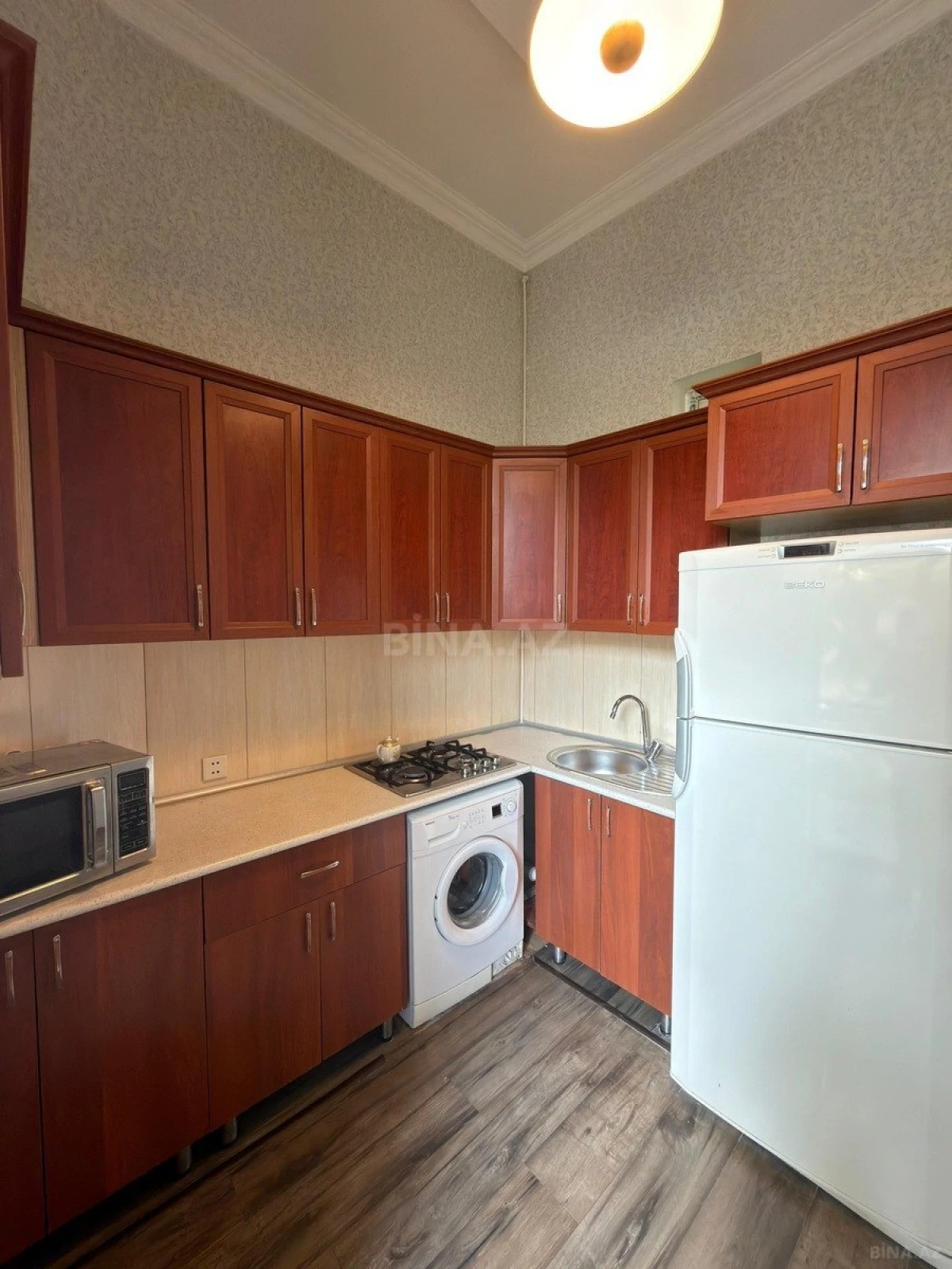 Satılır 3 otaqlı mənzil 110 m²
