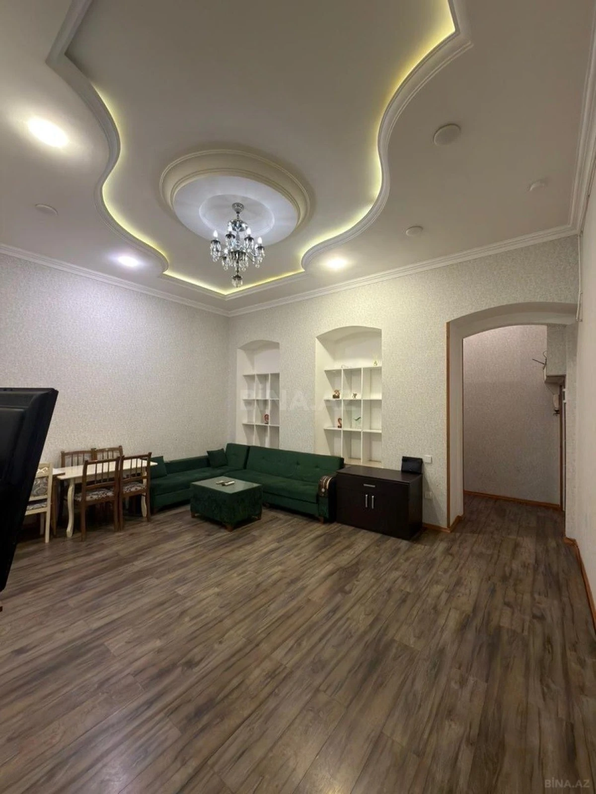 Satılır 3 otaqlı mənzil 110 m²