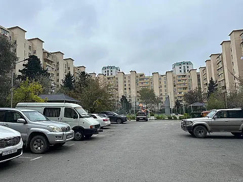 Satılır 3 otaqlı mənzil 80 m² — Bakı, Həzi Aslanov qəs. 3 otaq 80.00 m²