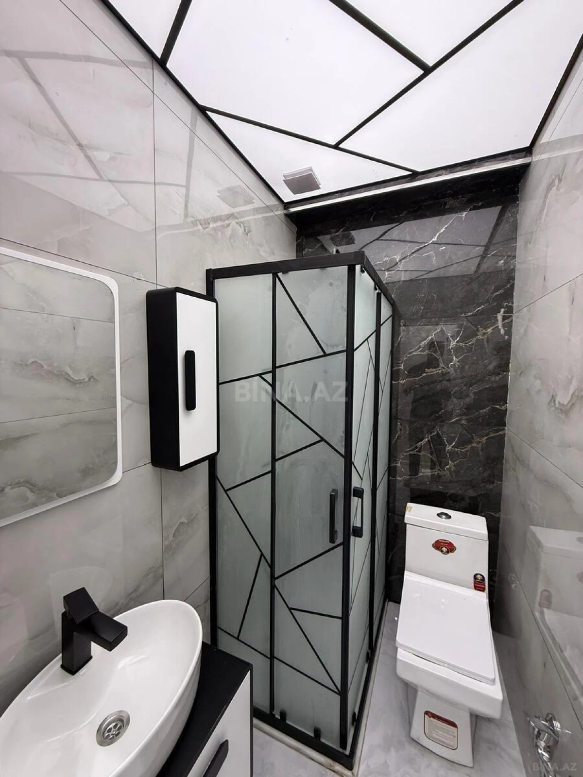 Satılır 2 otaqlı mənzil 31 m²