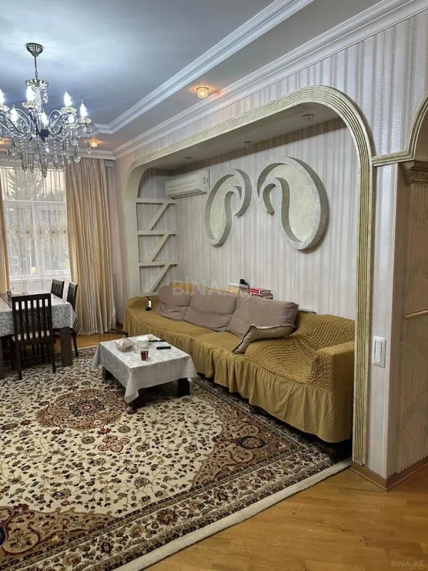 Satılır 4 otaqlı mənzil 95 m²