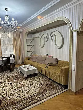 Satılır 4 otaqlı mənzil 95 m²