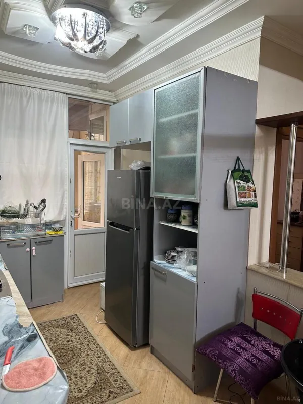 Satılır 4 otaqlı mənzil 95 m²