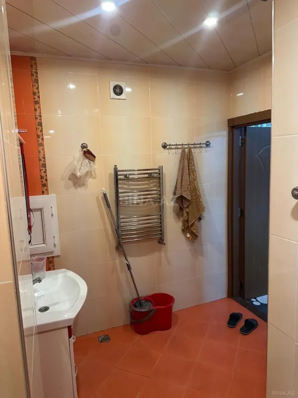 Satılır 4 otaqlı mənzil 95 m²