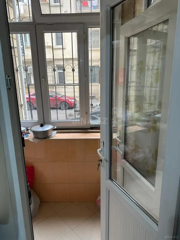 Satılır 4 otaqlı mənzil 95 m²
