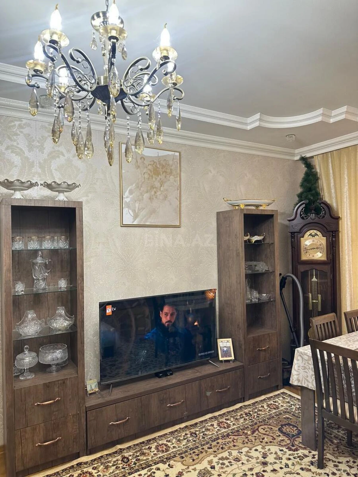 Satılır 4 otaqlı mənzil 95 m²