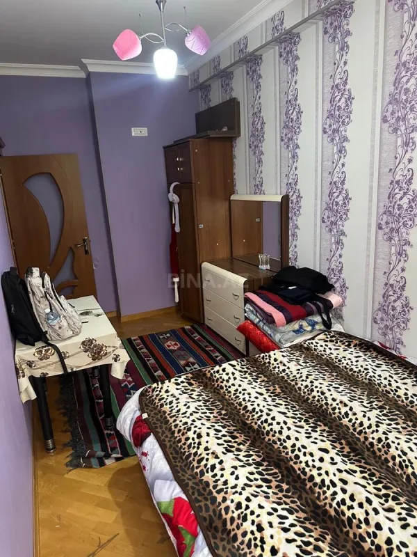 Satılır 4 otaqlı mənzil 95 m²