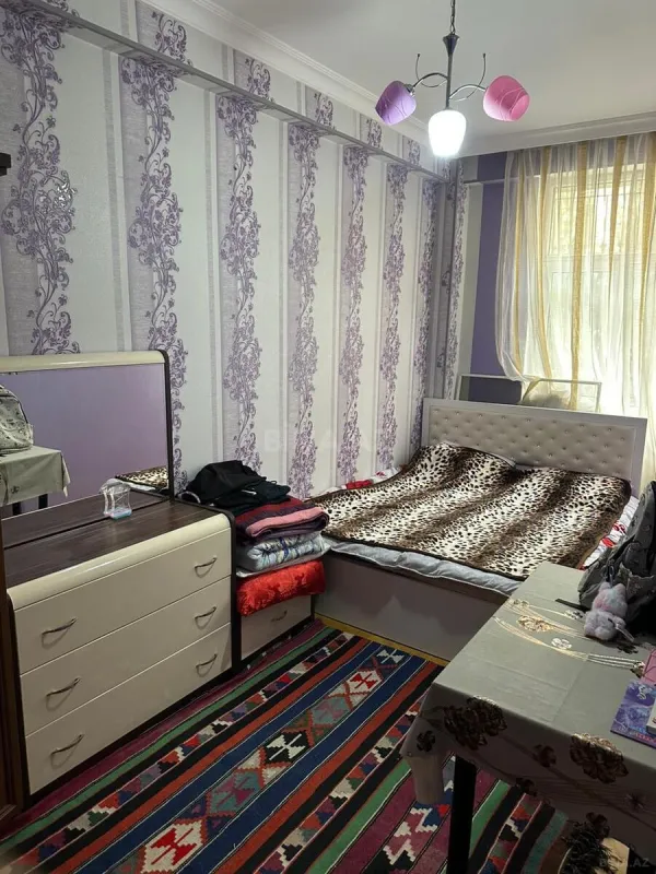 Satılır 4 otaqlı mənzil 95 m²