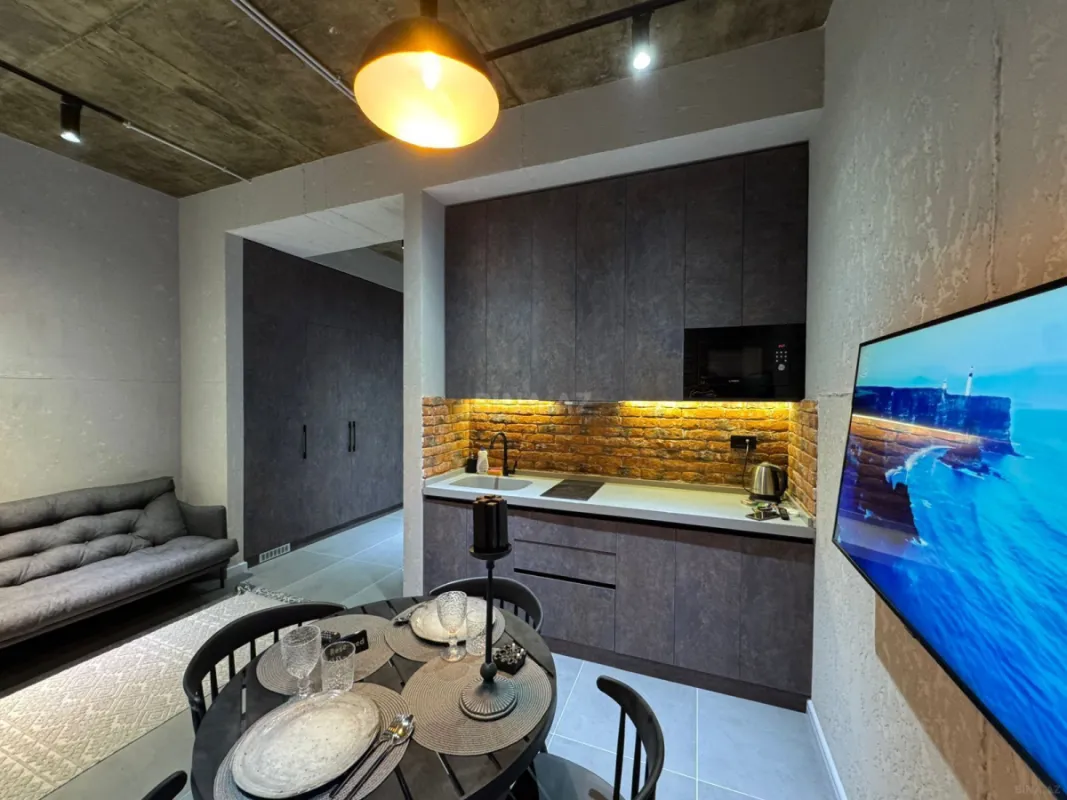 Satılır 1 otaqlı mənzil 58 m²