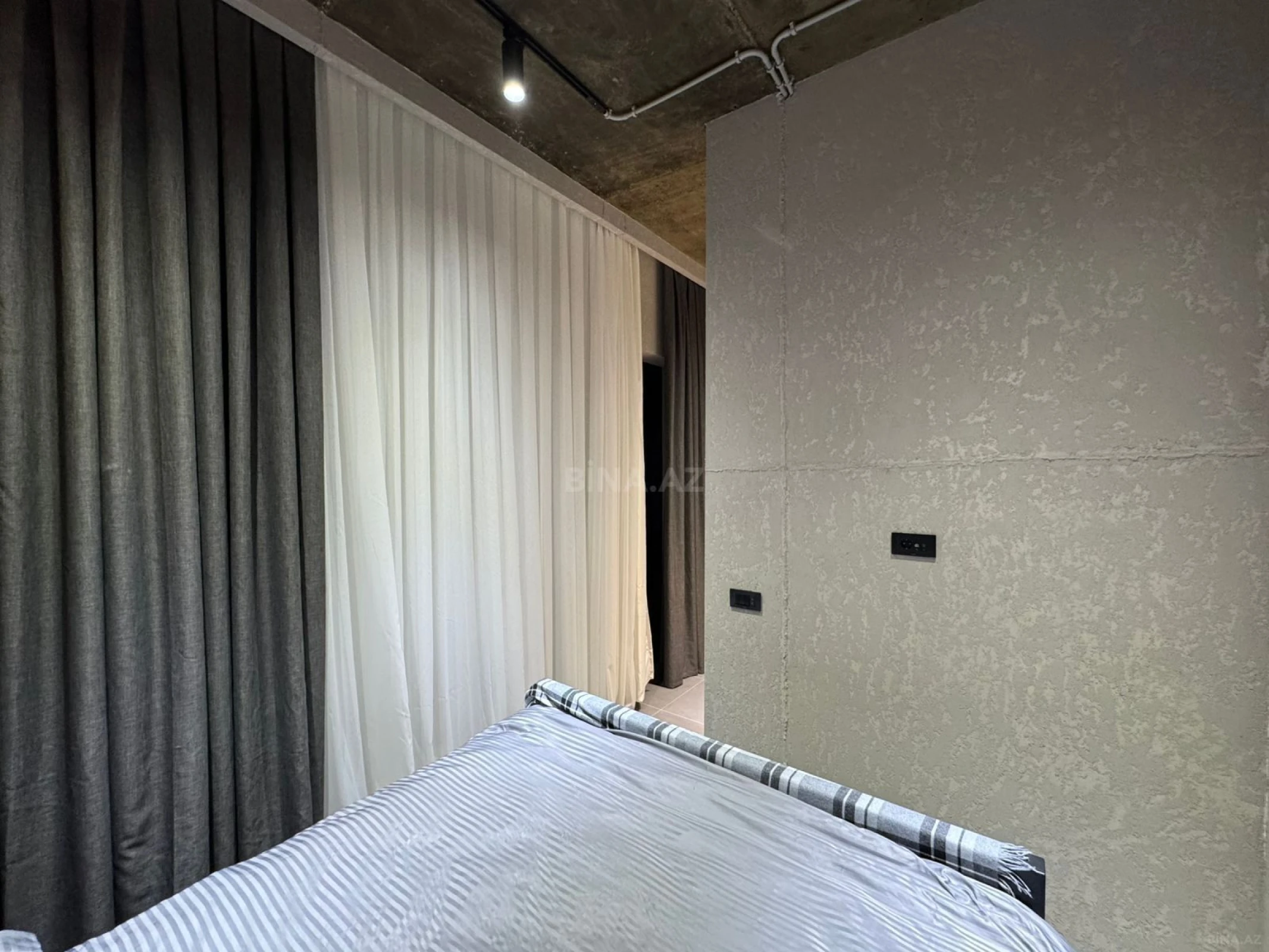 Satılır 1 otaqlı mənzil 58 m²