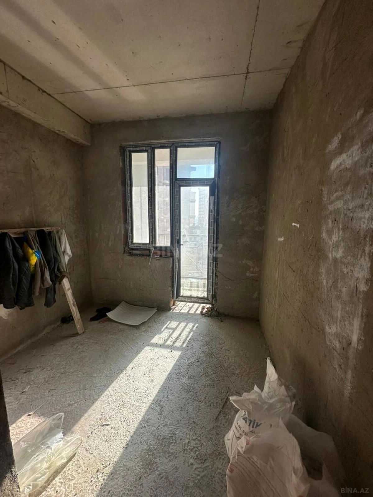 Satılır 3 otaqlı mənzil 100 m²