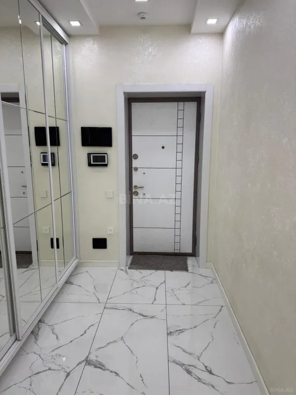 Kirayə verilir 3 otaqlı mənzil 103 m²