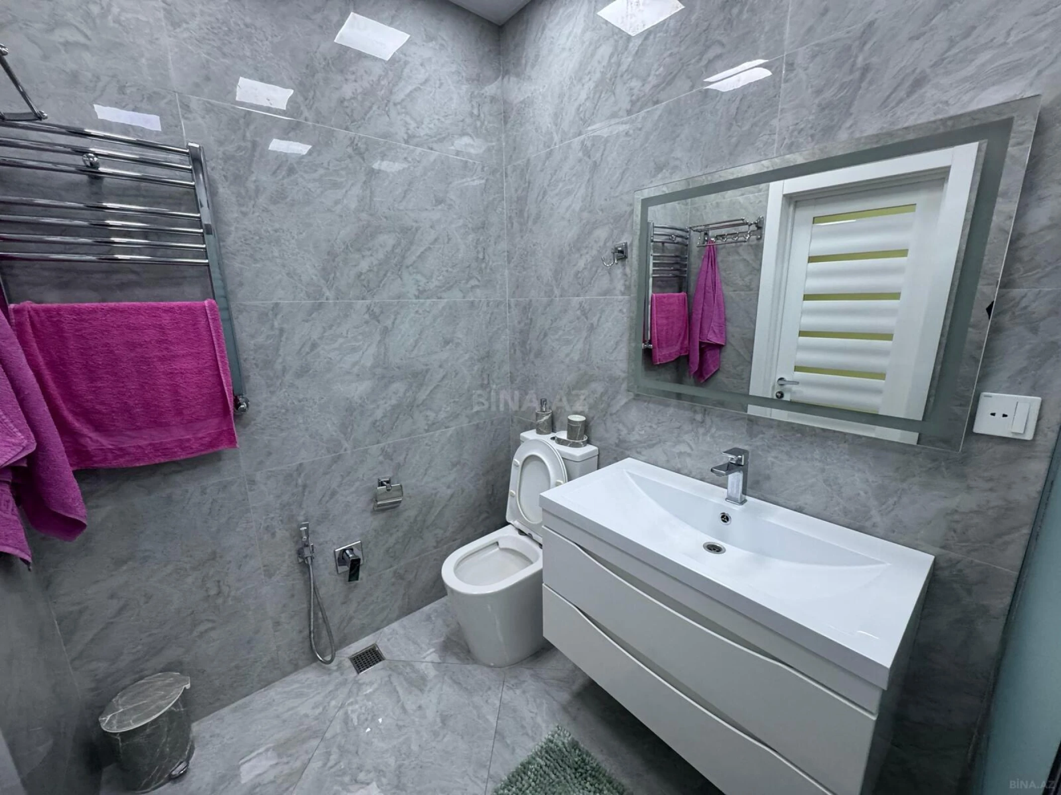 Kirayə verilir 3 otaqlı mənzil 103 m²