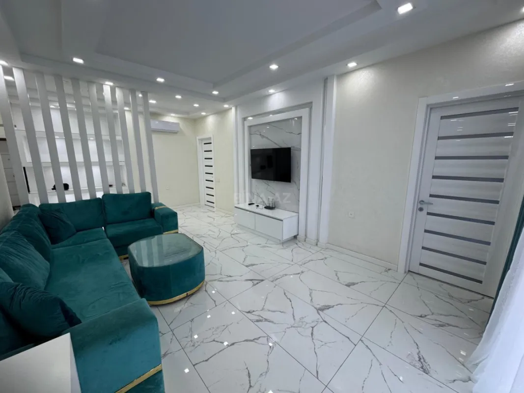Kirayə verilir 3 otaqlı mənzil 103 m²