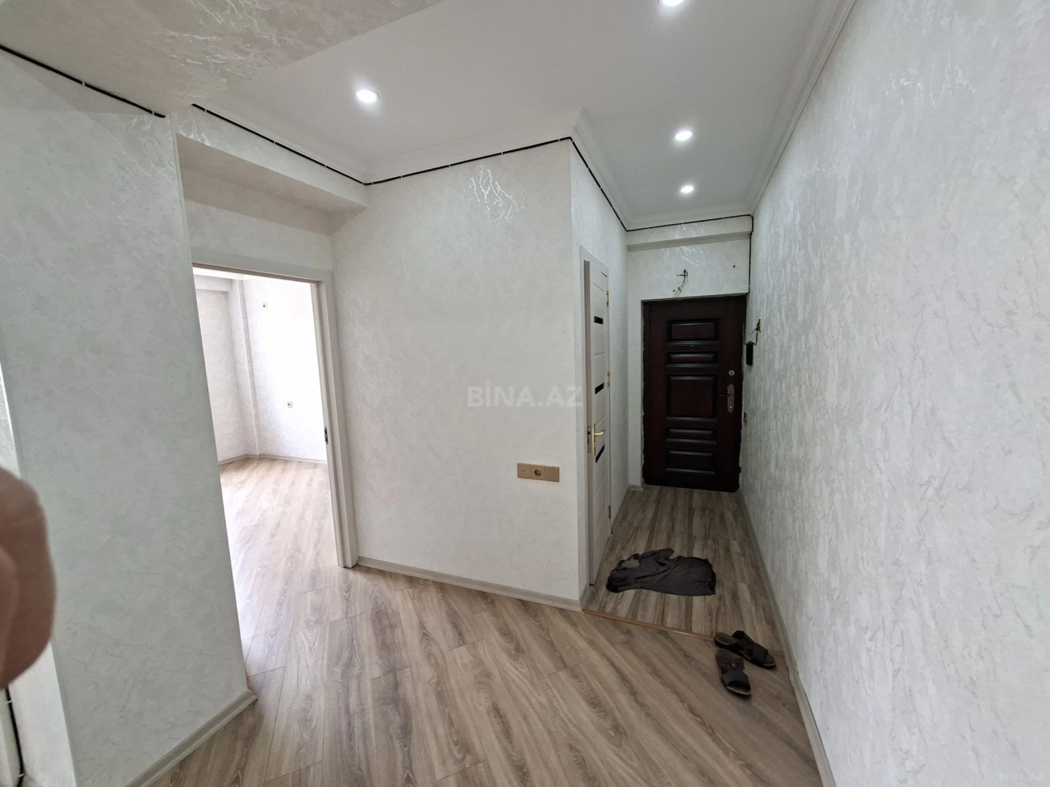 Satılır 2 otaqlı mənzil 60 m²