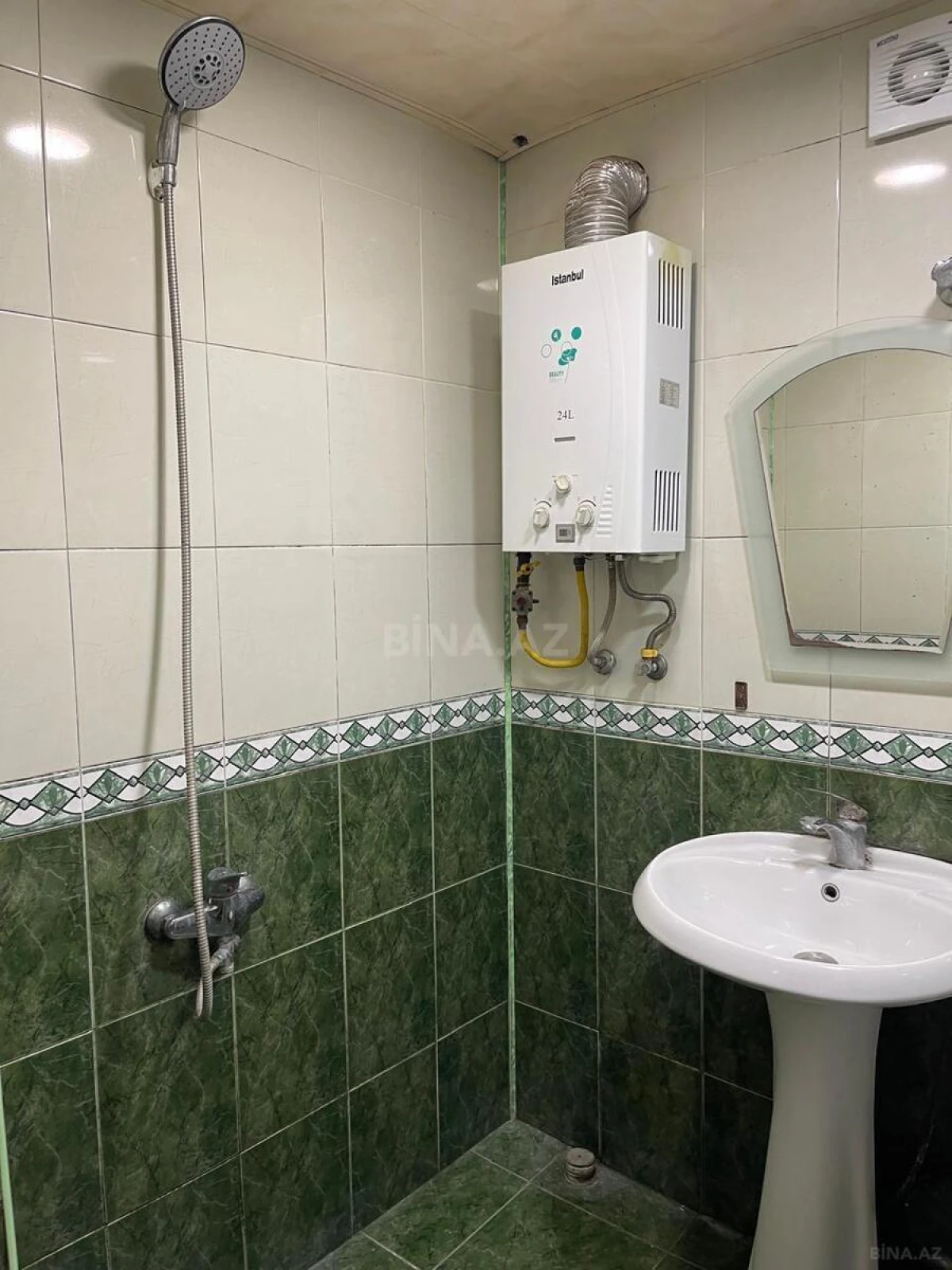 Kirayə verilir 2 otaqlı mənzil 55 m²