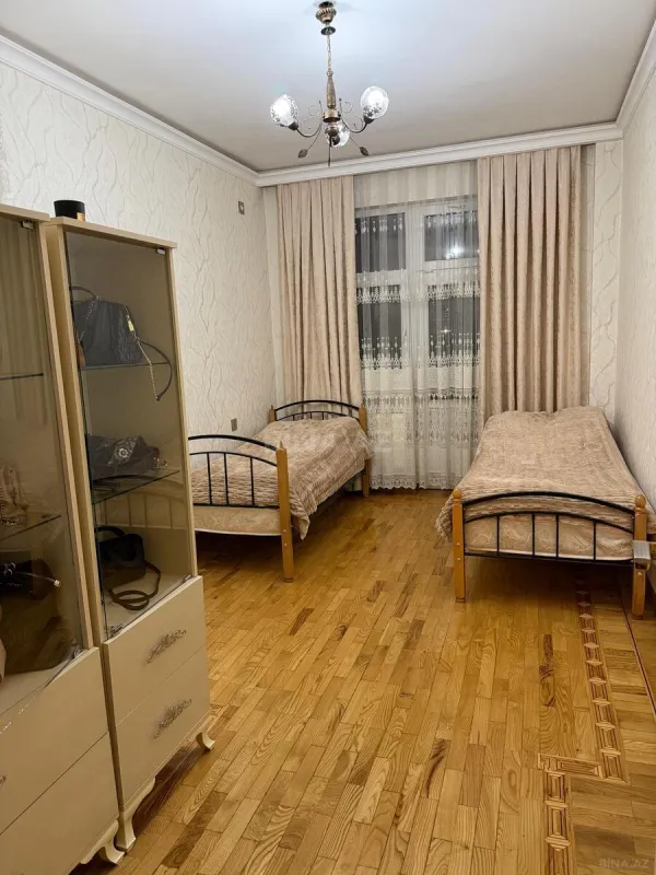 Kirayə verilir 3 otaqlı mənzil 110 m²