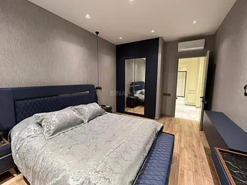 Kirayə verilir 2 otaqlı mənzil 115 m²