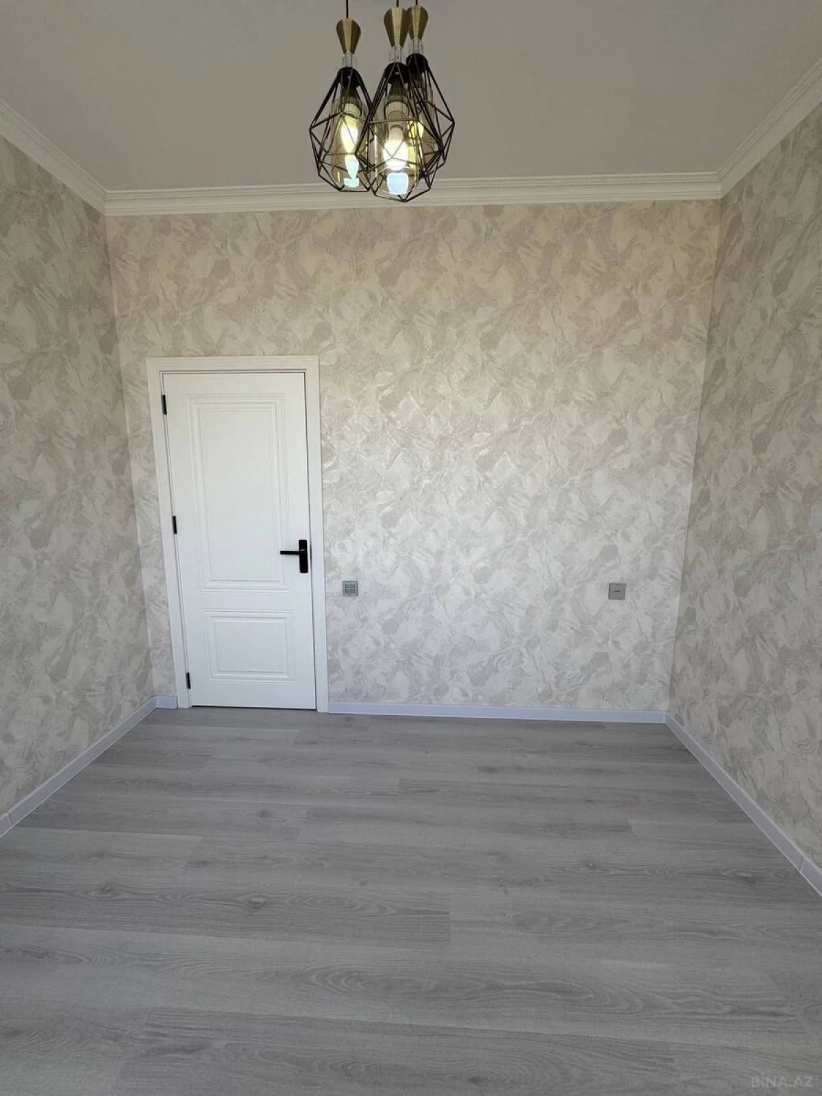 Satılır 2 otaqlı mənzil 44 m²