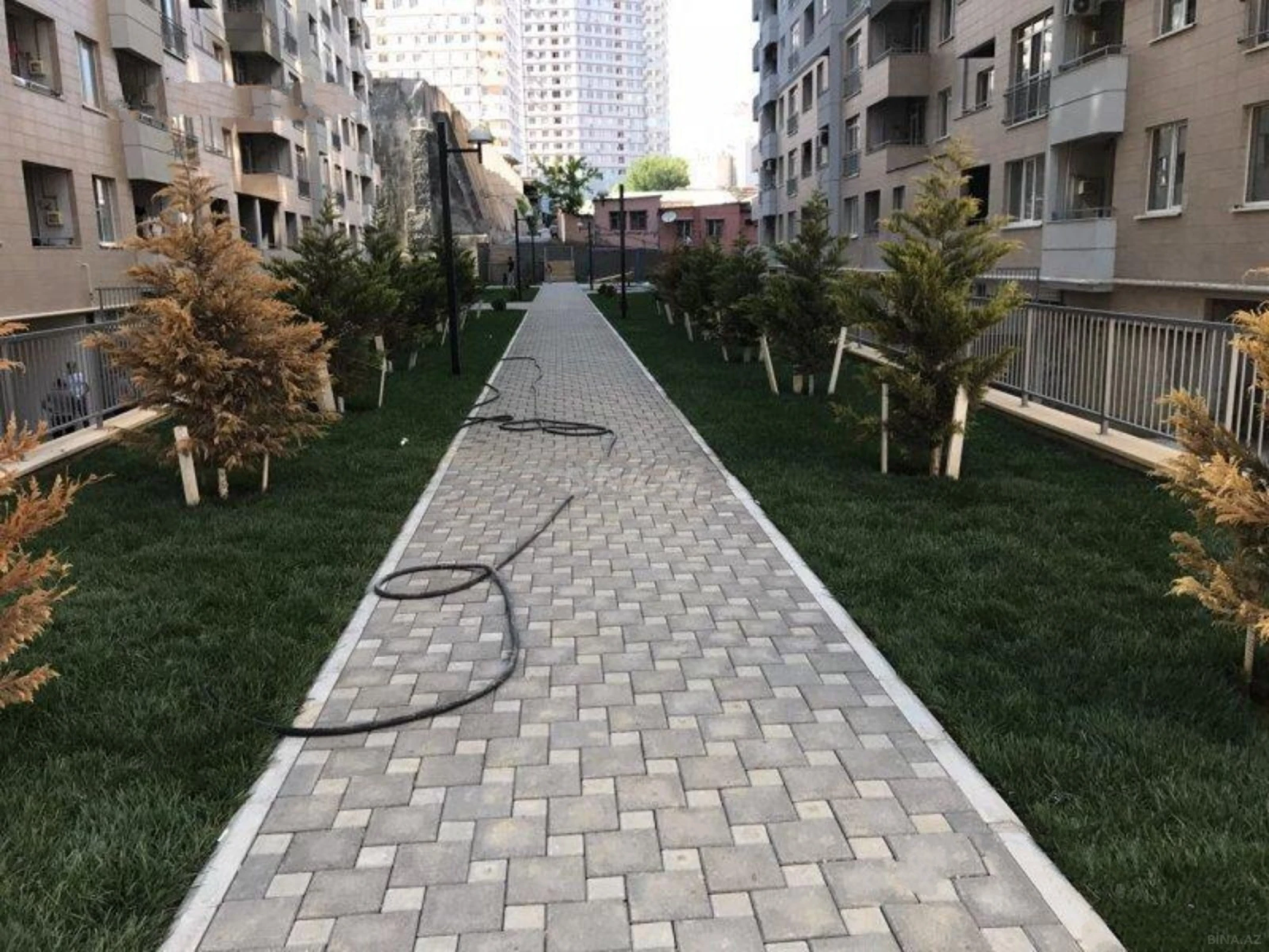 Satılır 2 otaqlı mənzil 47 m²