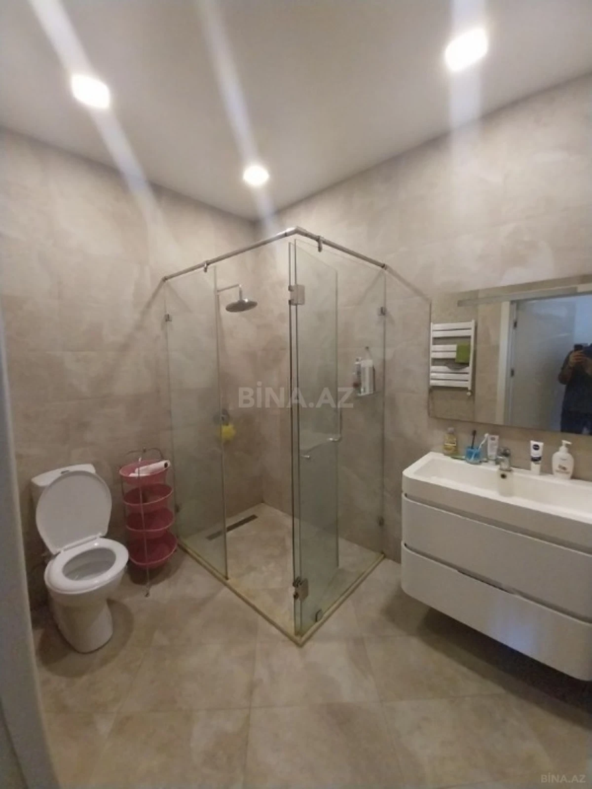Satılır 2 otaqlı mənzil 90 m²