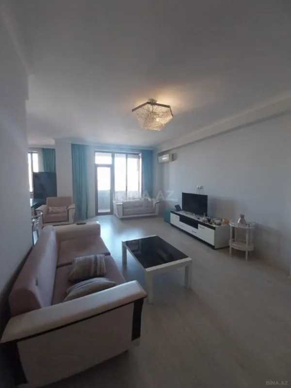 Satılır 2 otaqlı mənzil 90 m²