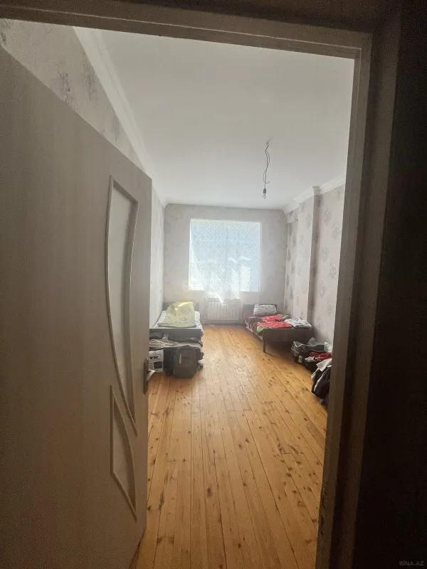 Kirayə verilir 2 otaqlı mənzil 90 m²