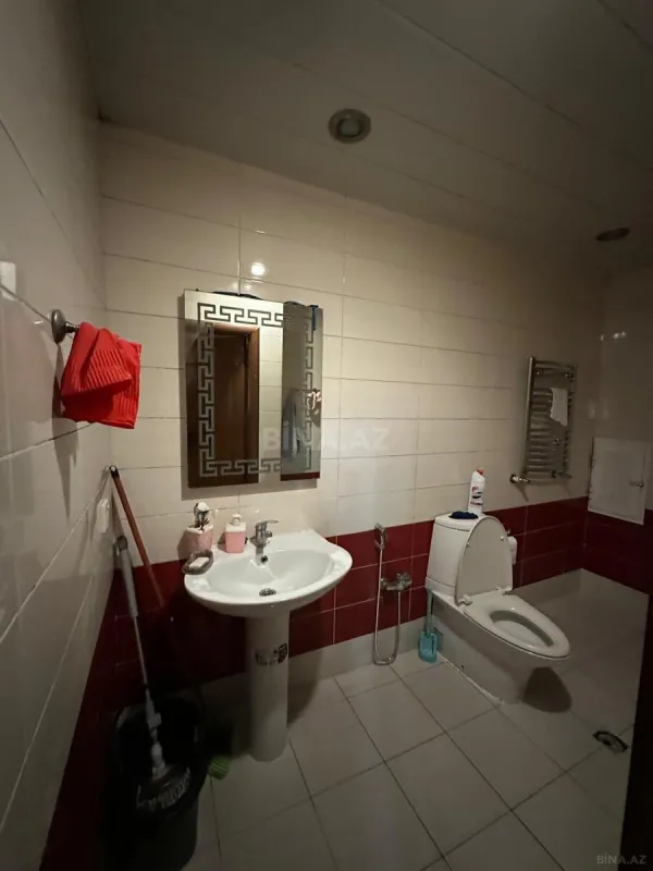 Satılır 2 otaqlı mənzil 105 m²
