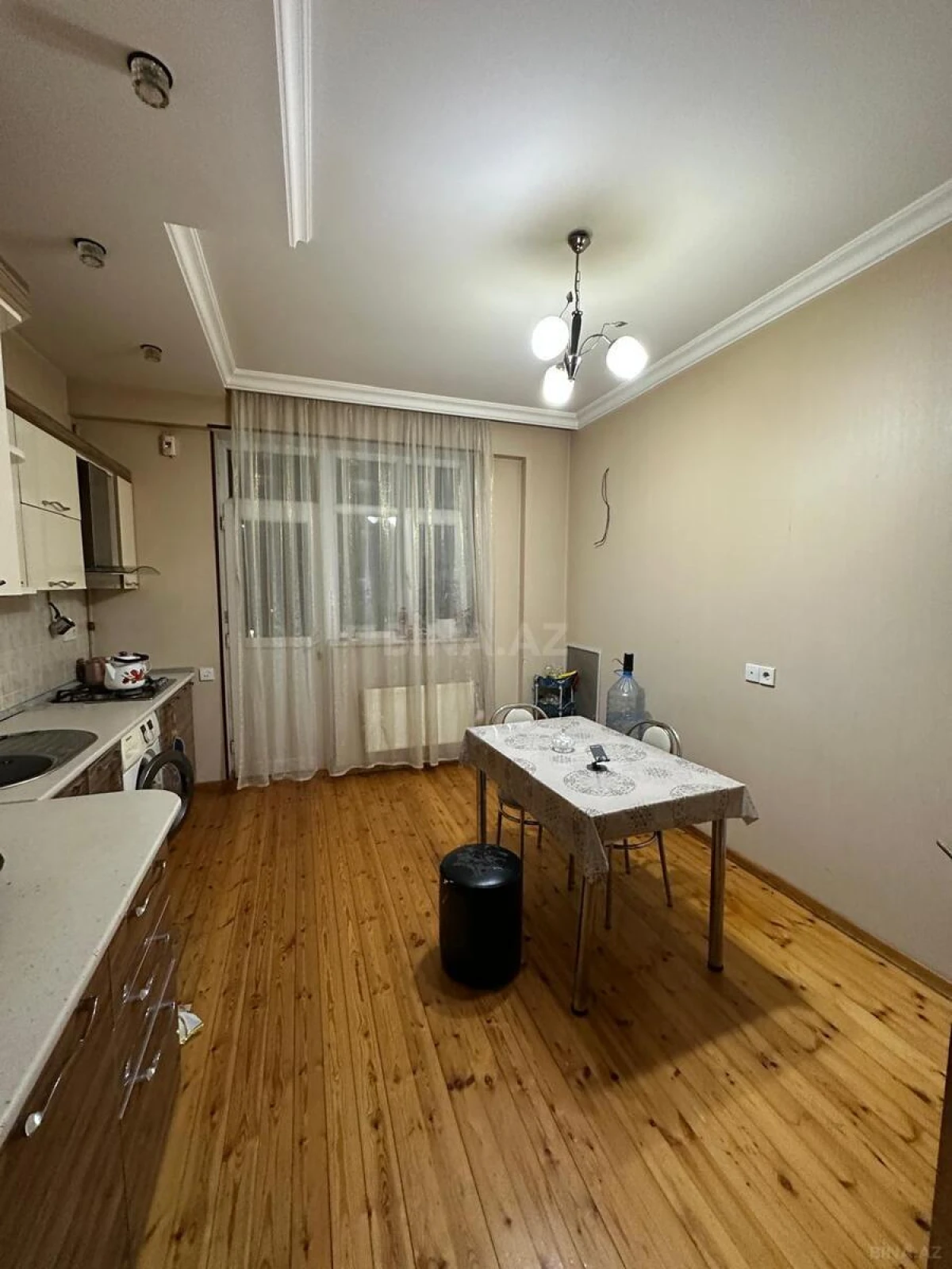 Satılır 2 otaqlı mənzil 105 m²