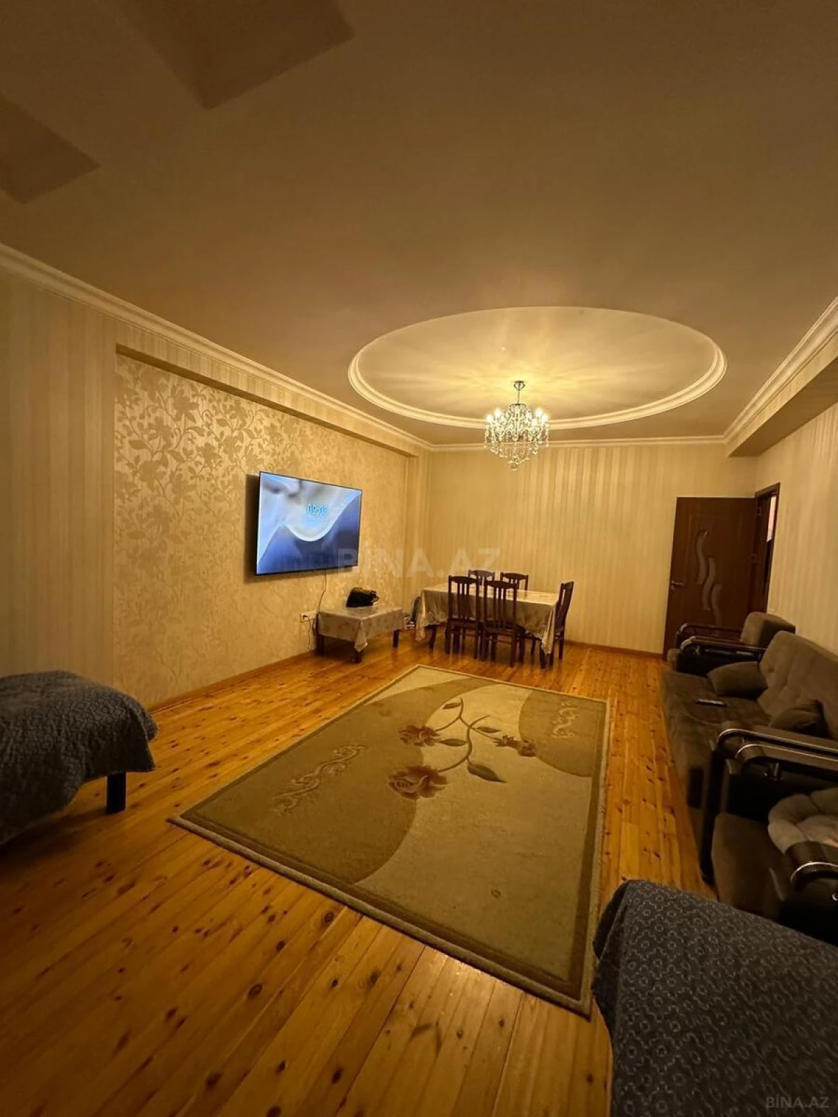 Satılır 2 otaqlı mənzil 105 m²