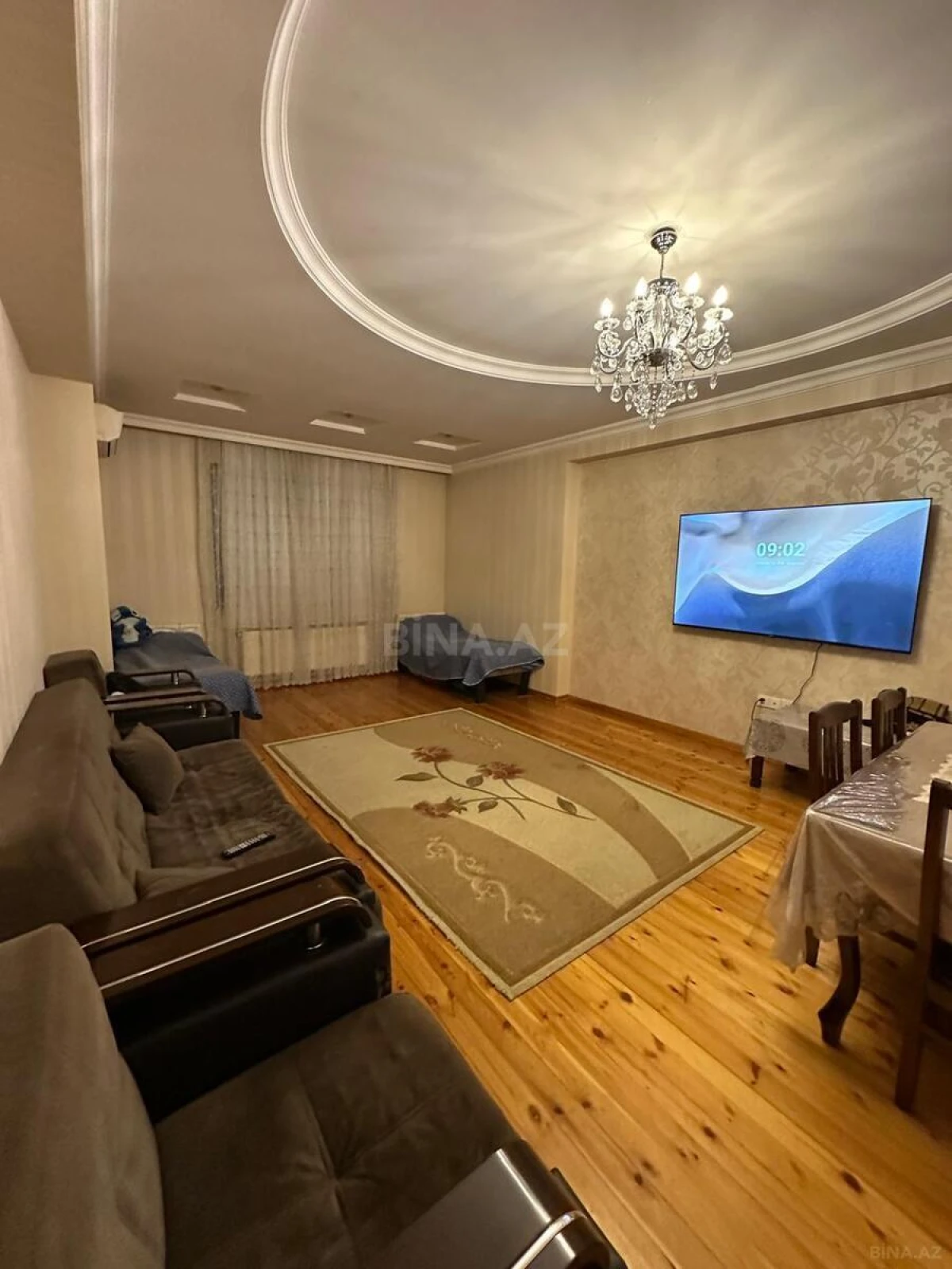 Satılır 2 otaqlı mənzil 105 m²