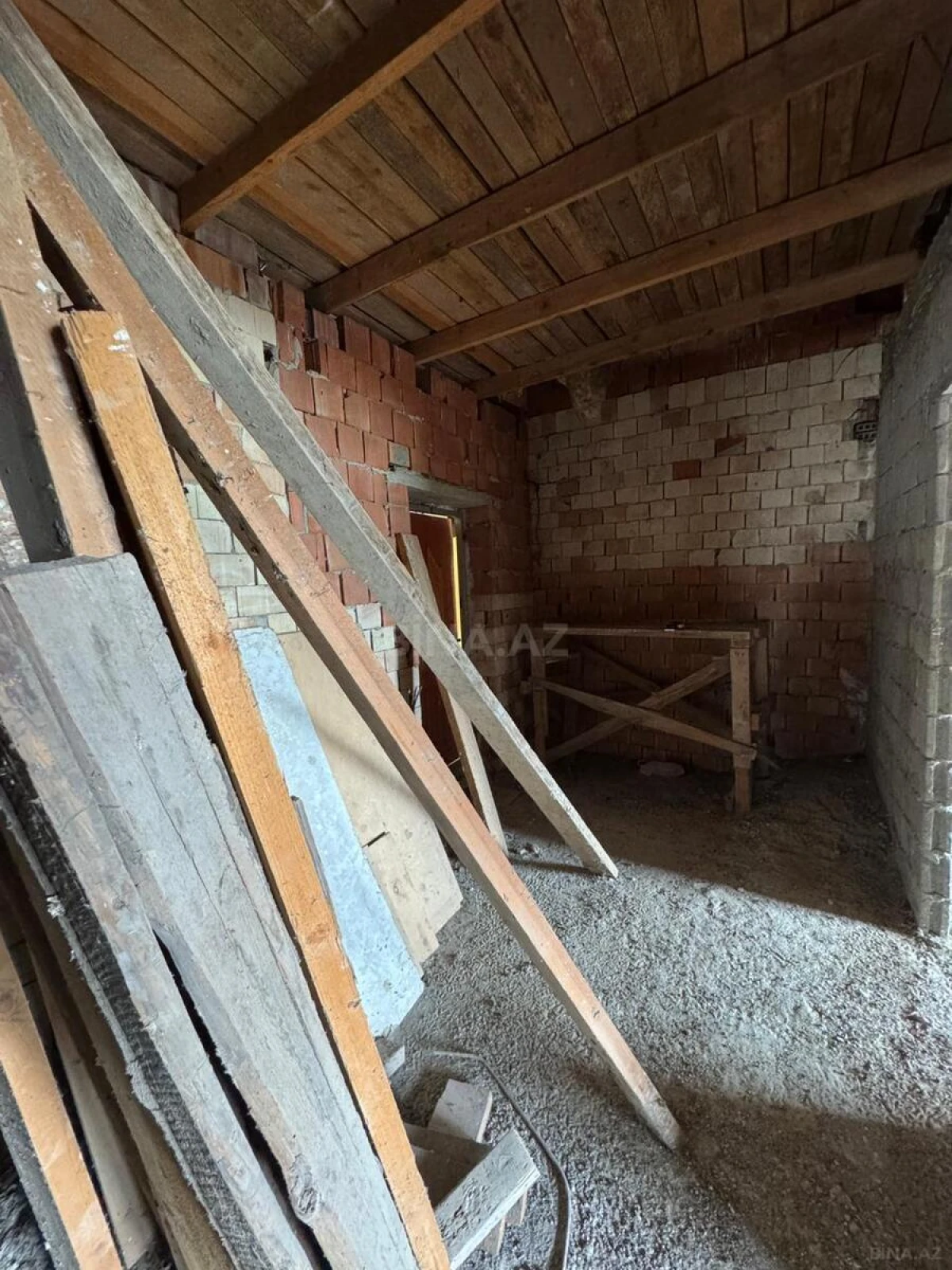 Satılır 3 otaqlı mənzil 100 m²