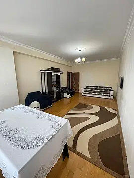 Satılır 2 otaqlı mənzil 86 m²