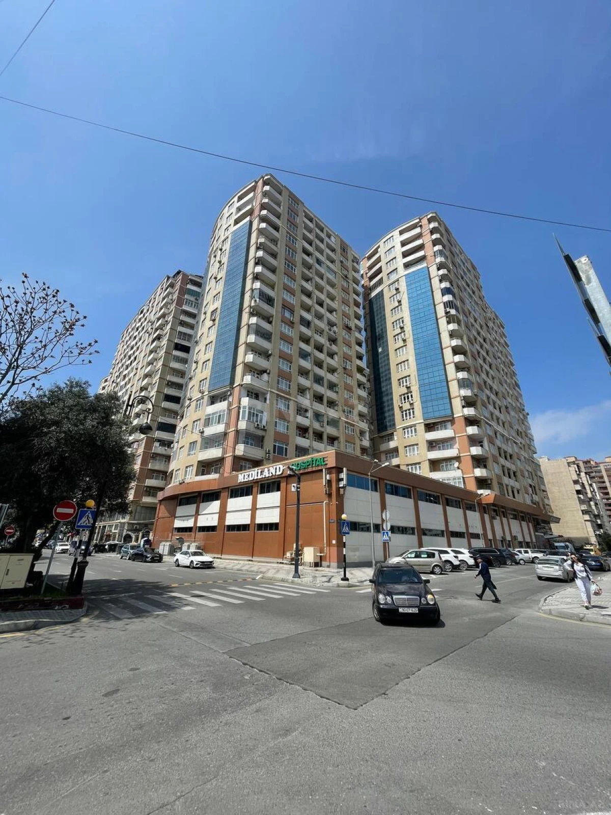 Satılır 2 otaqlı mənzil 86 m²