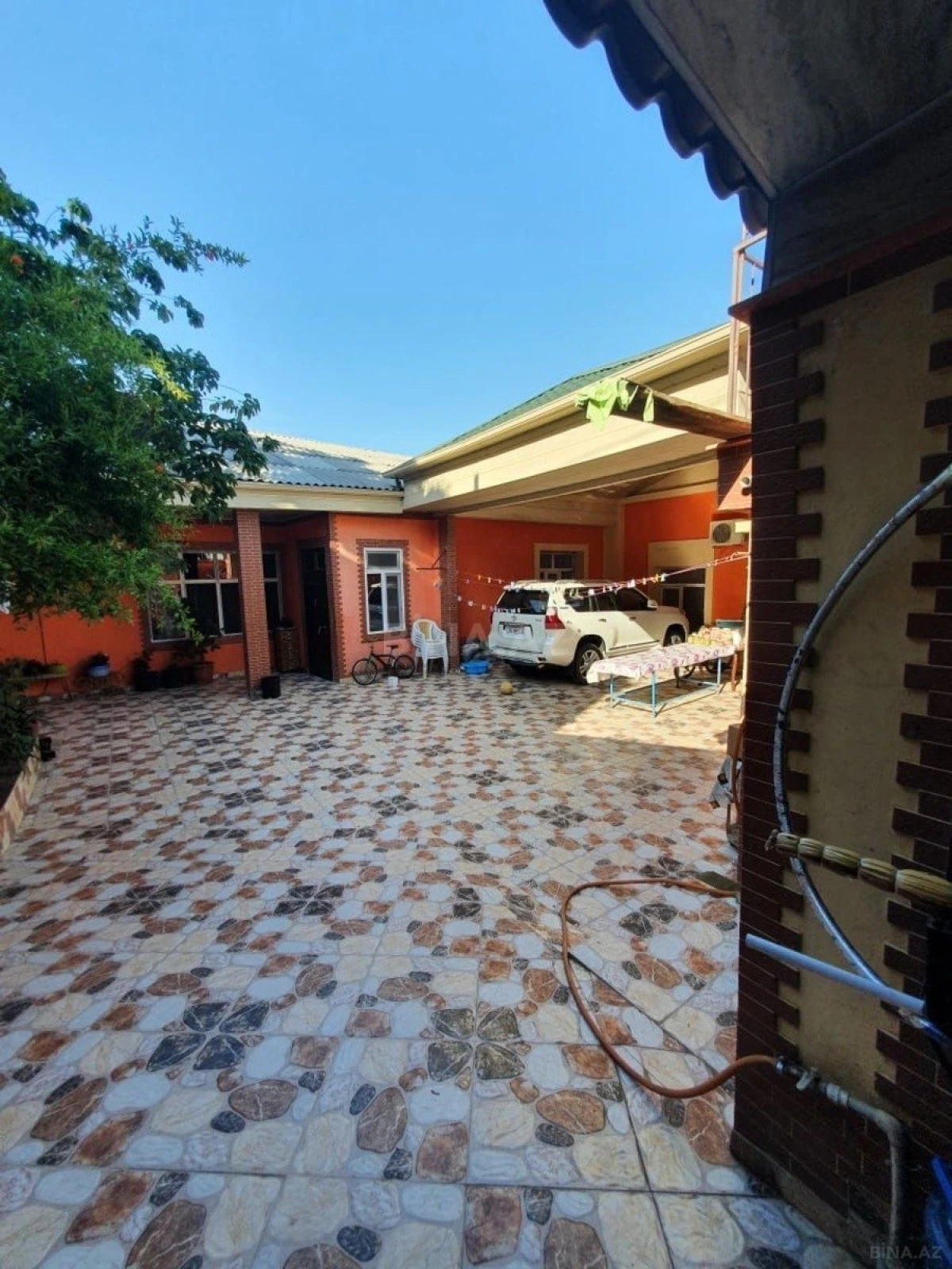 Satılır 4 otaqlı həyət evi 135 m²