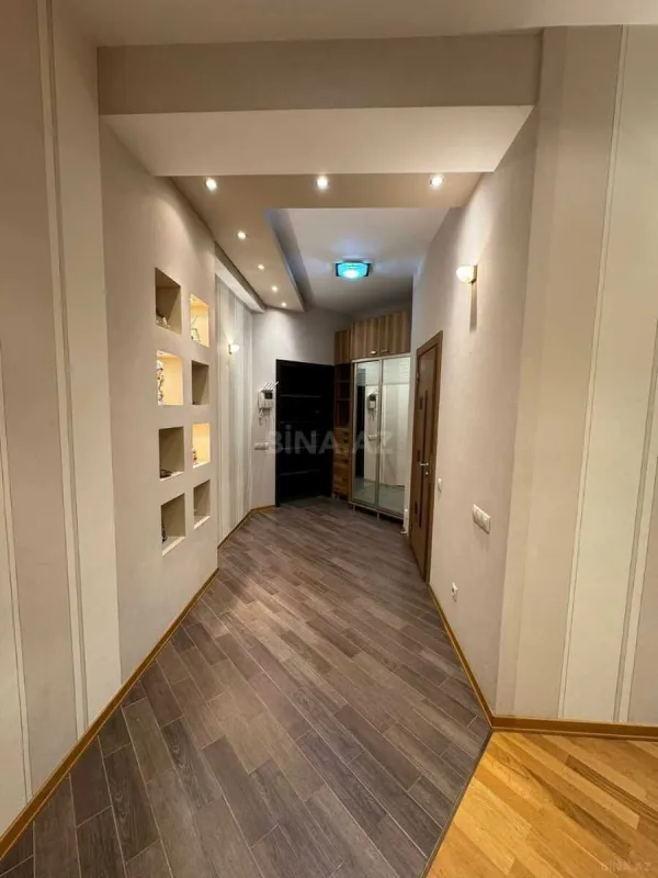 Kirayə verilir 3 otaqlı mənzil 120 m²