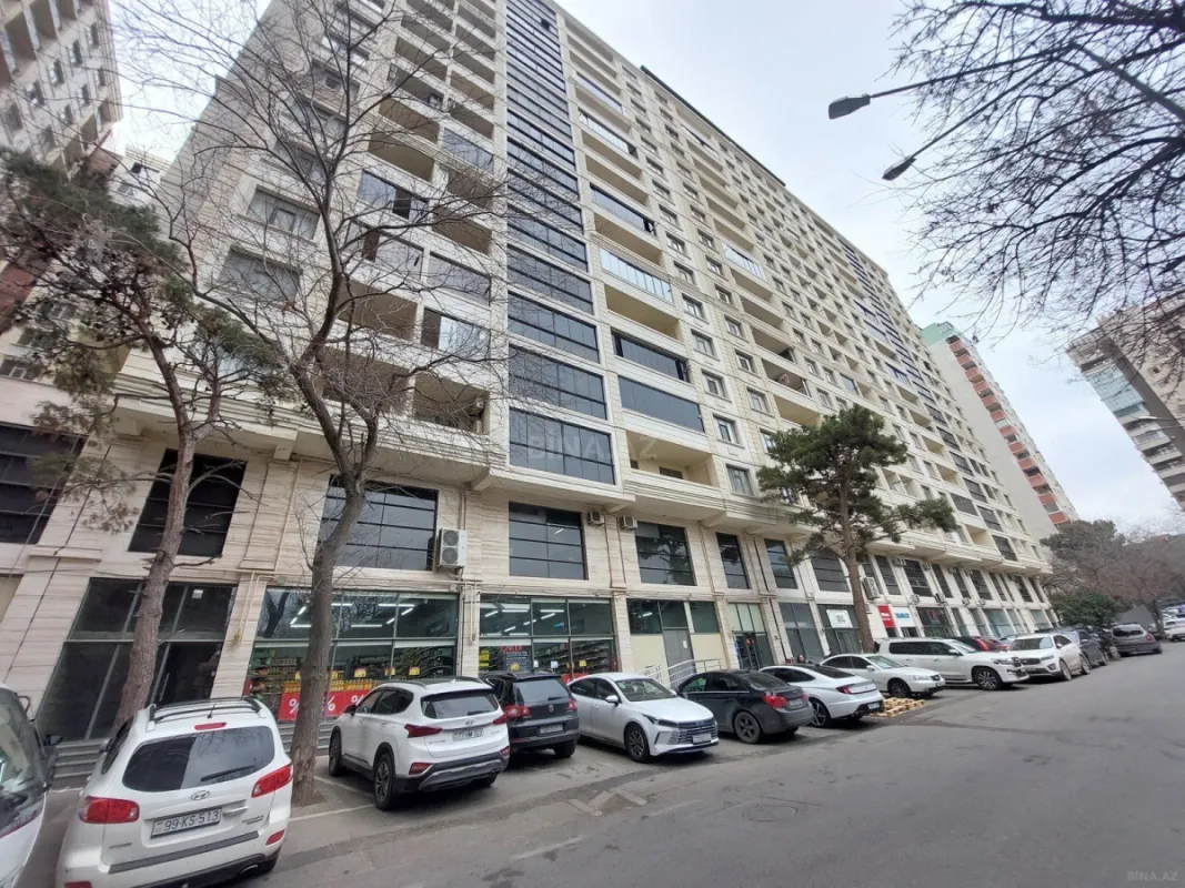 Satılır 2 otaqlı mənzil 118 m²
