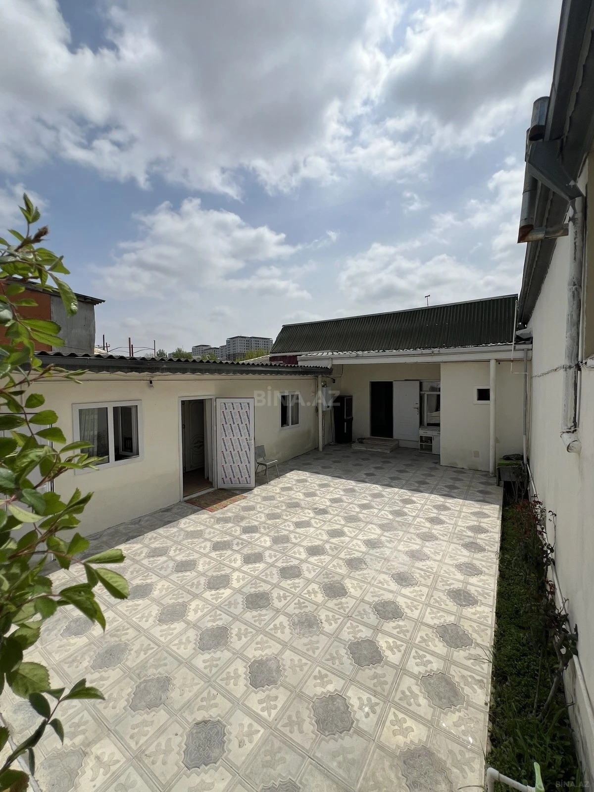 Satılır 4 otaqlı həyət evi 100 m²