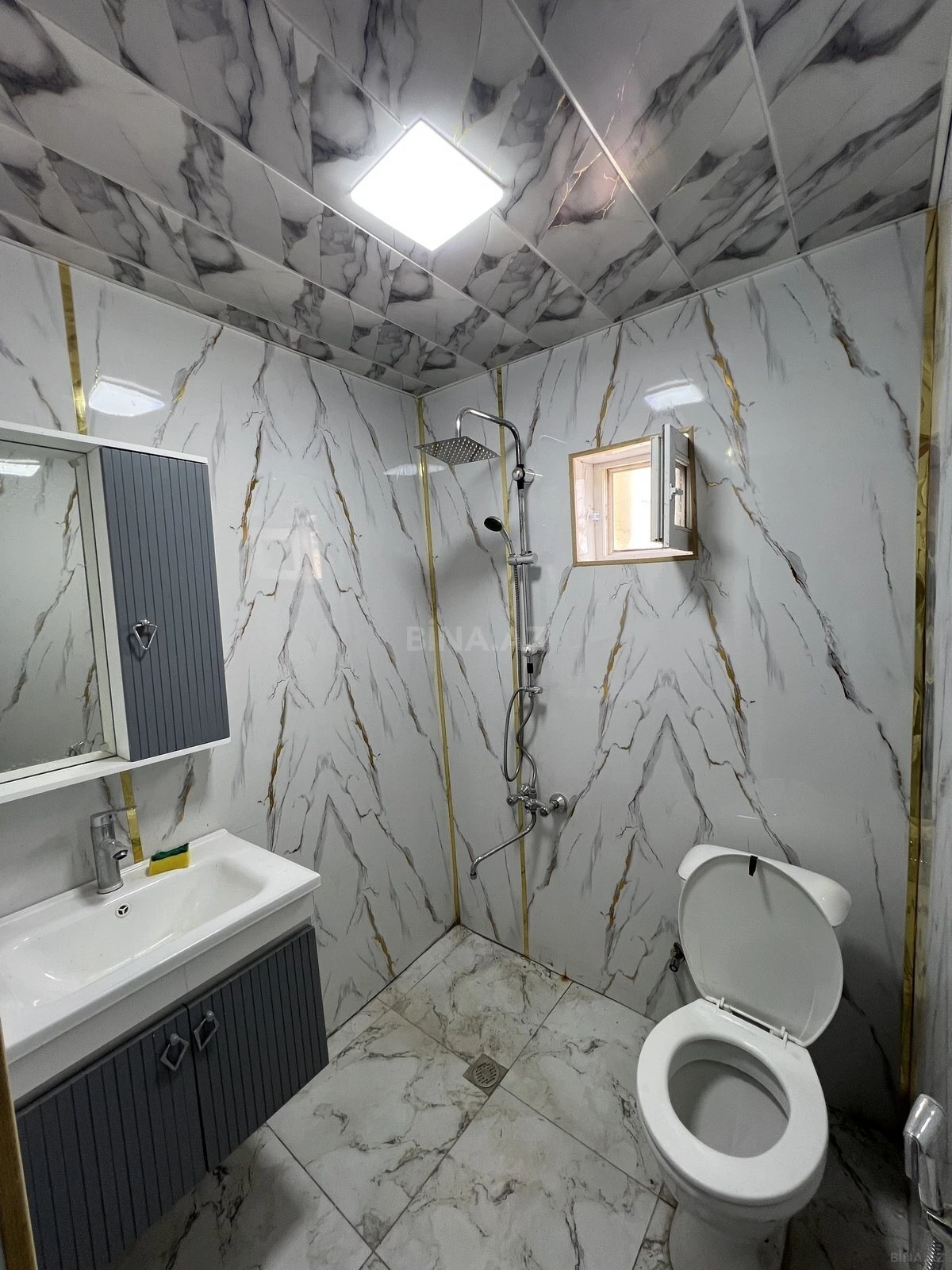 Satılır 4 otaqlı həyət evi 100 m²