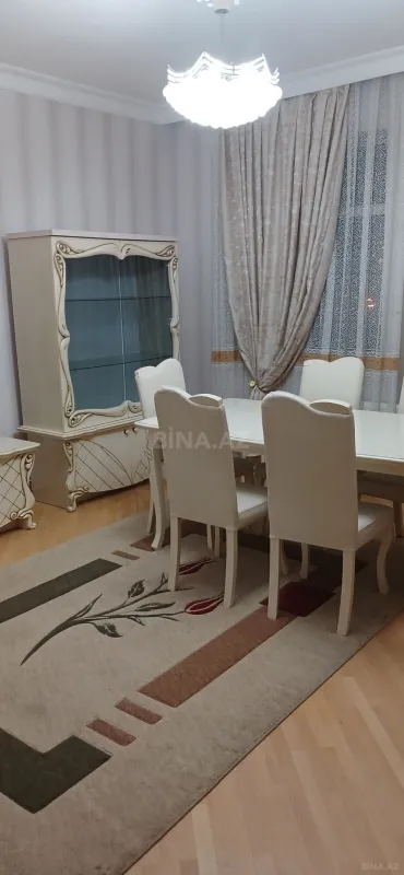 Kirayə verilir 2 otaqlı mənzil 98 m²