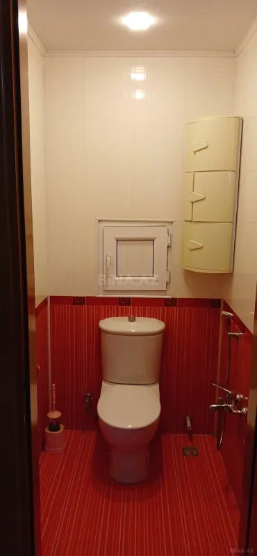 Kirayə verilir 2 otaqlı mənzil 98 m²