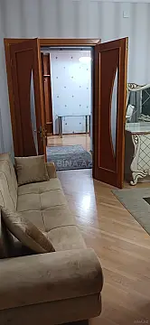 Kirayə verilir 2 otaqlı mənzil 98 m²