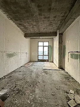 Satılır 3 otaqlı mənzil 135 m²