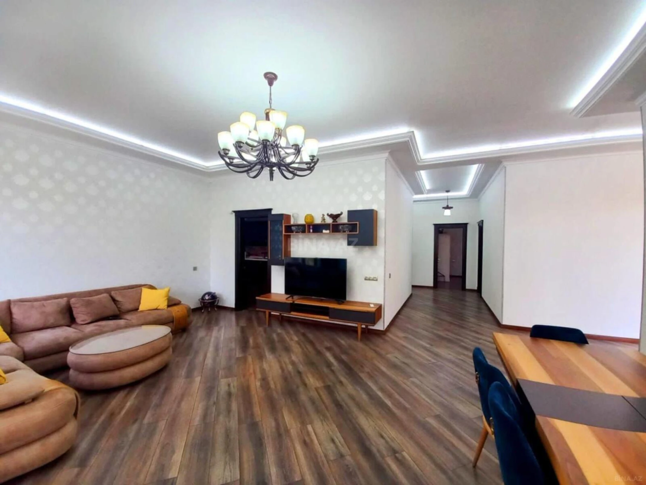 Satılır 4 otaqlı həyət evi 200 m²