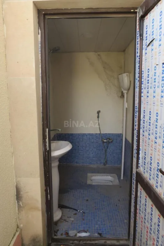 Satılır 4 otaqlı həyət evi 200 m²