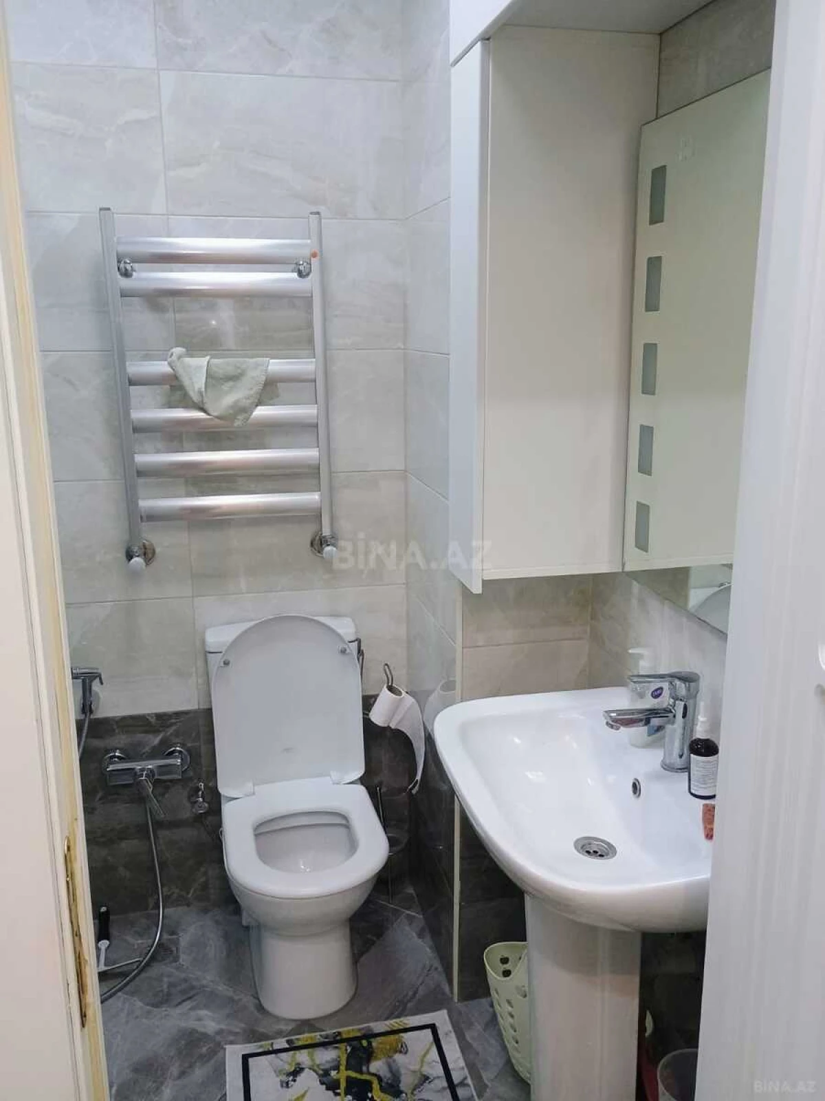 Kirayə verilir 3 otaqlı mənzil 100 m²