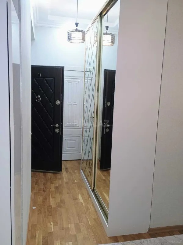 Kirayə verilir 3 otaqlı mənzil 100 m²