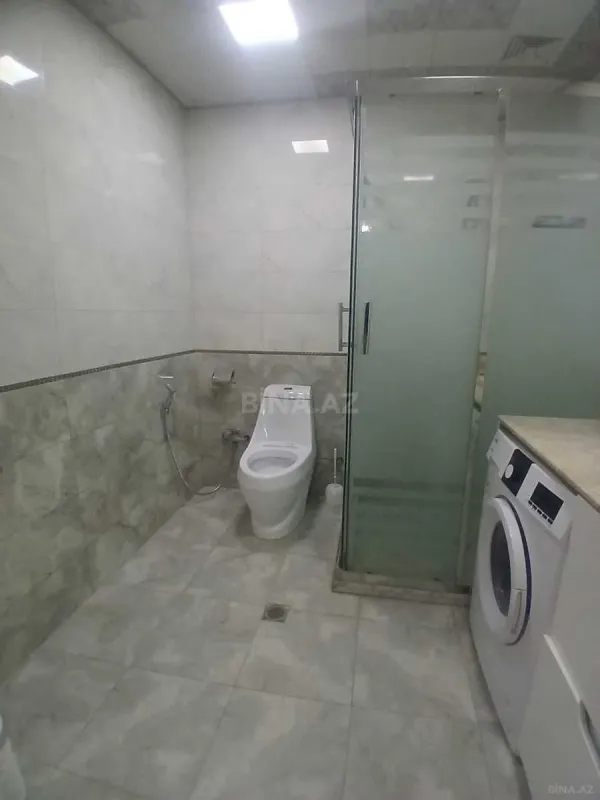 Kirayə verilir 2 otaqlı mənzil 70 m²