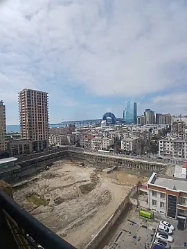 Kirayə verilir 2 otaqlı mənzil 70 m²