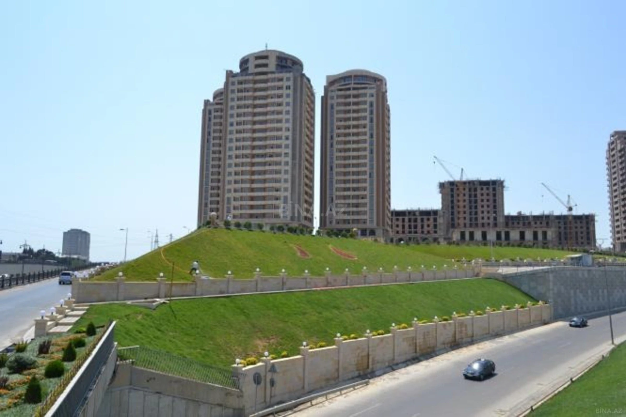 Satılır 2 otaqlı mənzil 60 m²